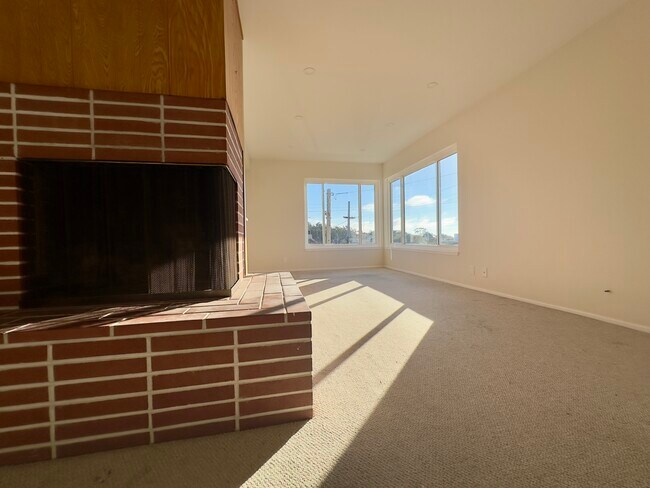 Foto del edificio - 2598 24th Ave