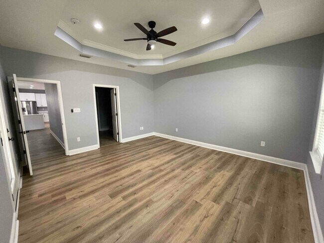 Building Photo - 10374 Sweet Bay Dr