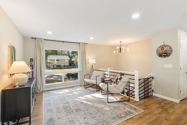 Building Photo - 3040 Garland Terrace