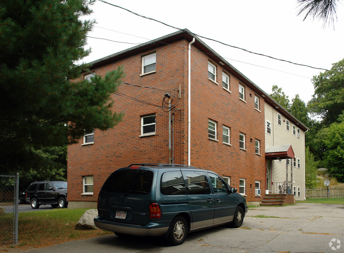 Building Photo - 223 Lake St