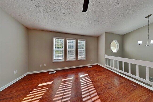 Foto del edificio - 7796 Mountain Creek Way
