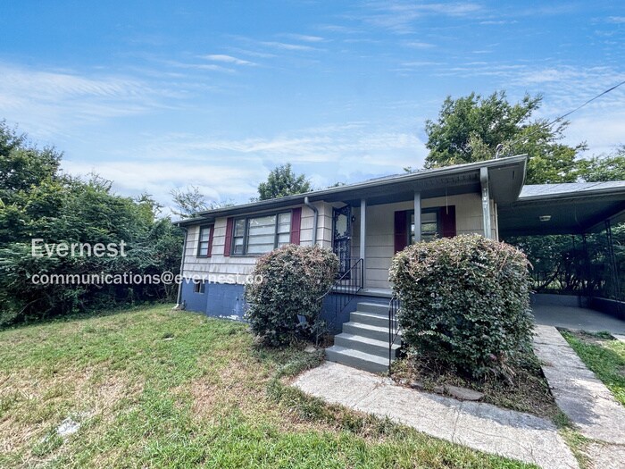 Foto principal - 2320 5th St NW