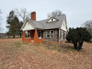 Building Photo - 4676 Sevierville Rd