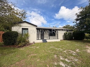 Building Photo - 144 N Park Ave
