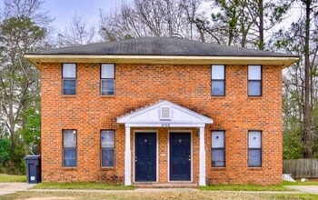 Building Photo - 2708 Blossom Dr