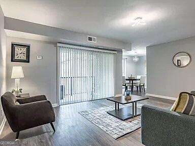 Foto del edificio - 897 Gatehouse Dr