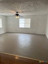 Building Photo - 208 E Voelter Ave