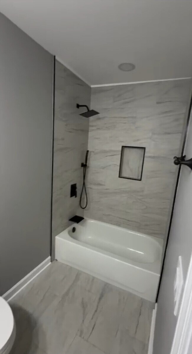 Foto del edificio - 2909 W Birchwood Ave