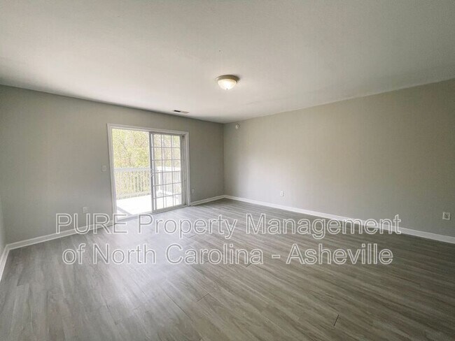 Foto del edificio - 143 Carrion Ln