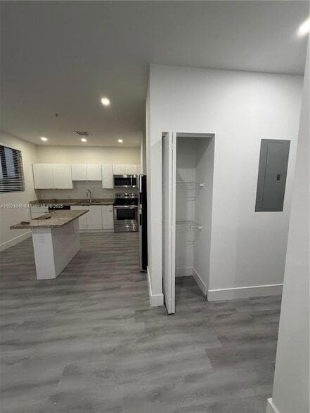 Foto del edificio - 859 E 24th St