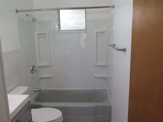 Building Photo - 2319 Cherry Hills Dr