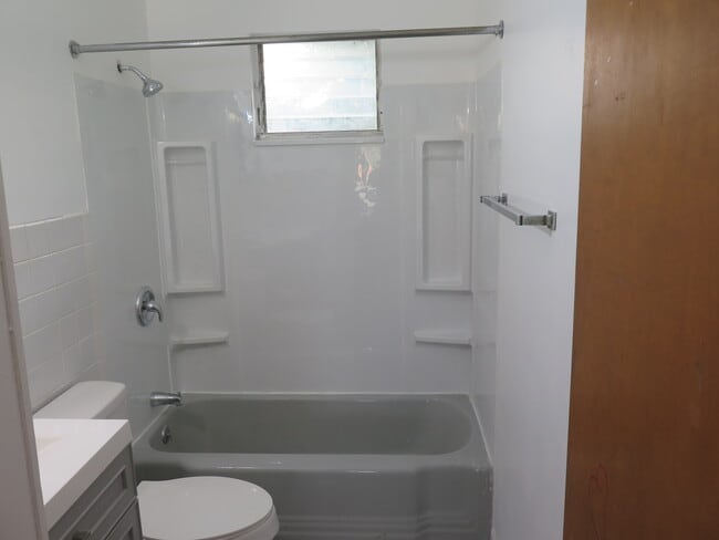 Building Photo - 2319 Cherry Hills Dr