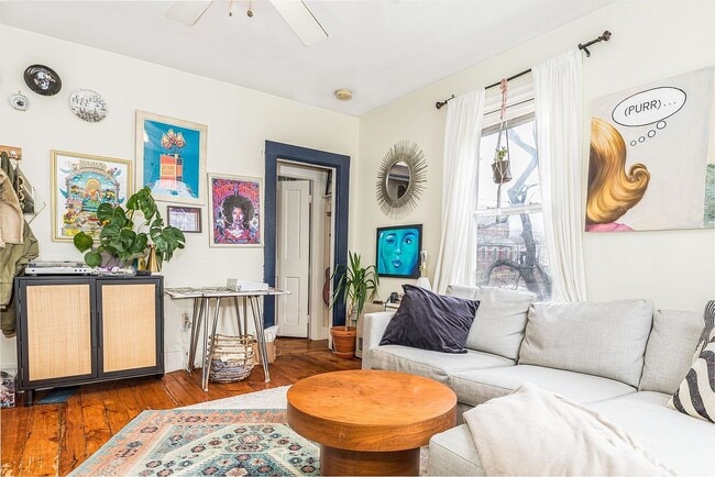 Building Photo - 170 Austin St