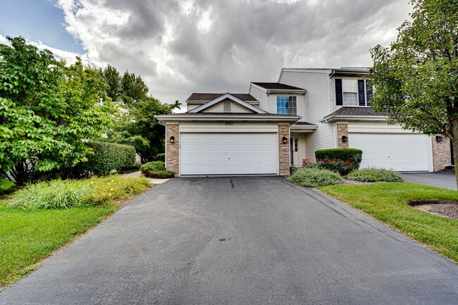Building Photo - 2427 Stoughton Cir