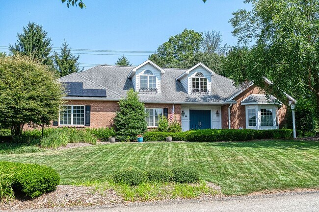 Foto del edificio - GREAT HOME ACROSS THE STREET FROM THE US O...