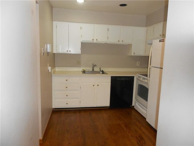 Building Photo - 1191 Rolling Hills Dr