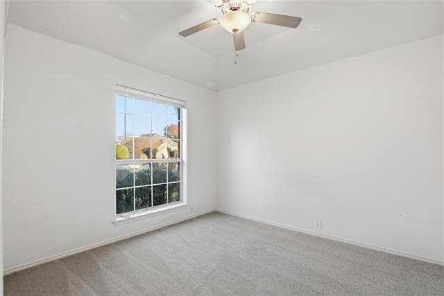 Foto del edificio - 6609 Candlecreek Ln