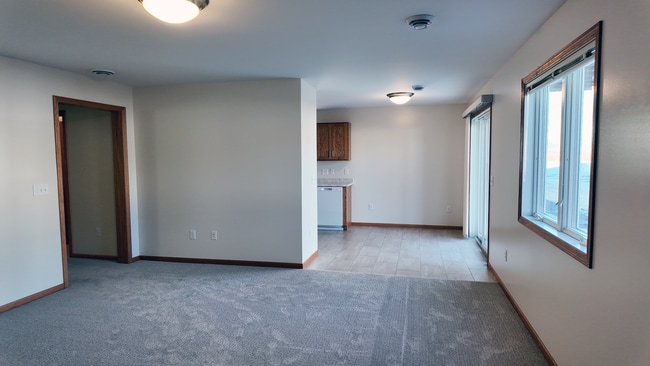 Living Room - 2108 Arlington Trl