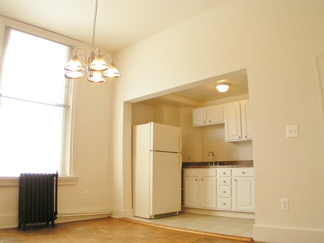 Building Photo - 1401 Madison Ave