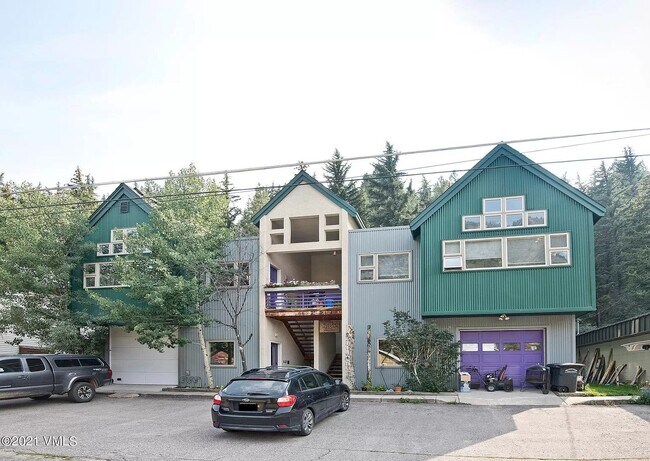 Building Photo - 663 Boulder St