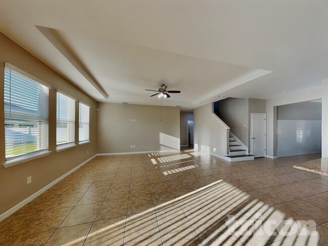 Building Photo - 5363 Suncatcher Dr