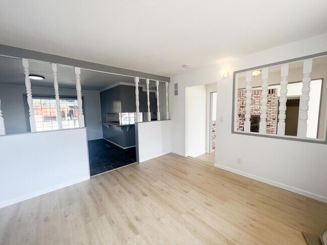Building Photo - Spacious El Cerrito Hills Home