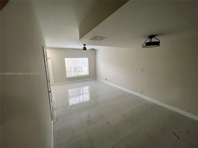 Building Photo - 9820 NW 56th Pl