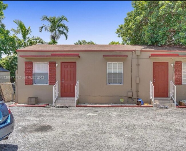 Foto del edificio - 1554 NW 58th St