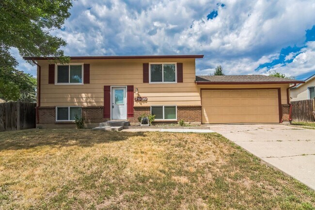 Building Photo - Charming 3BR House in Arvada