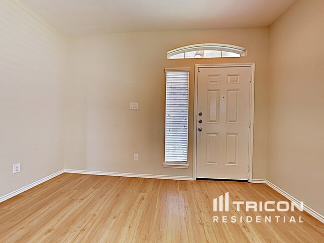 Foto del edificio - 2823 Arica Ln