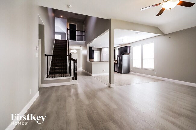 Building Photo - 30807 Gardenia Trace Dr