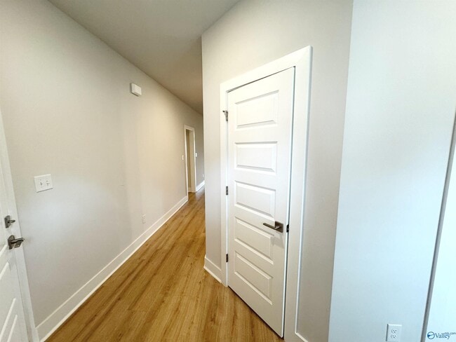 Building Photo - 463 Raleigh Elm Dr