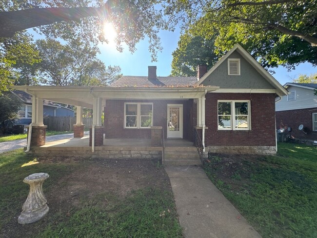 Photo - 114 N Hatton Ave House