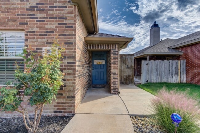 Foto del edificio - Garden Home In Cooper West