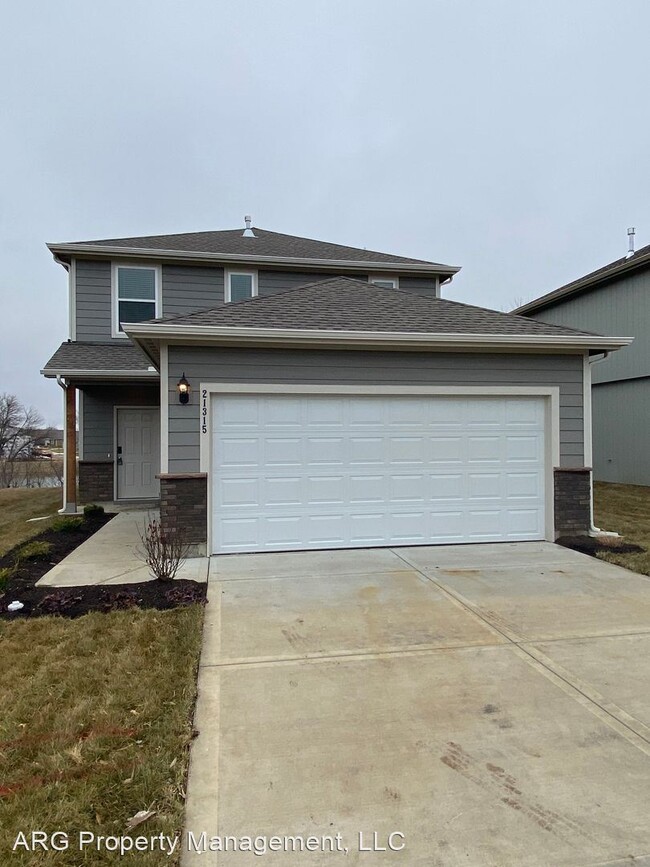 Building Photo - 3 br, 2.5 bath House - 21315 W 215th Place