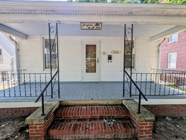Building Photo - Remodeled 2-Bedroom Home with Spacious Living Areas, Basement & Off-Street Parking
