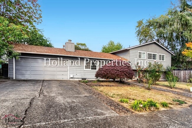 Building Photo - 2127 SE 54th Ave