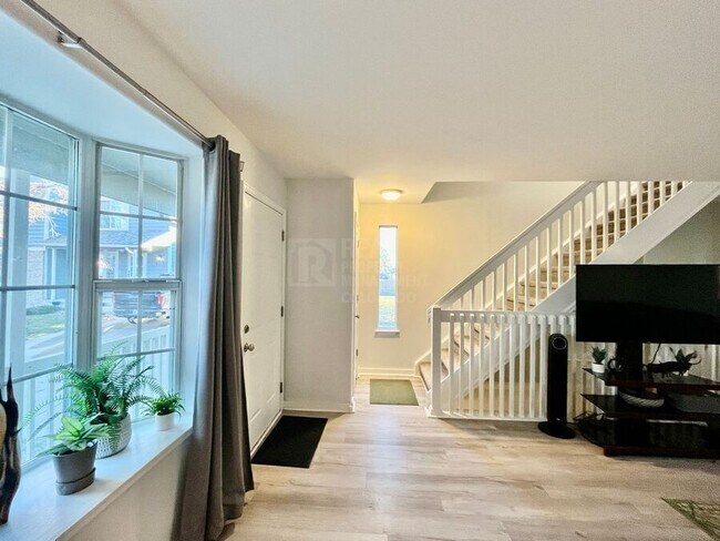 Foto del edificio - 940 W 133rd Cir