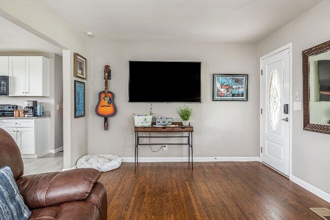 Foto del edificio - 204 Edgewater Dr