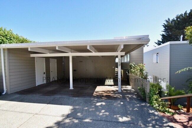 Foto del edificio - 120 Buchanan Dr