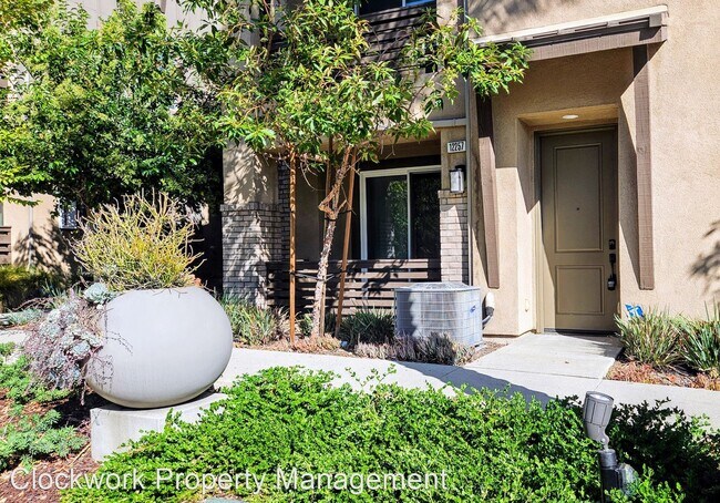 Foto del edificio - 3 br, 3.5 bath House - 12257 Cielo Dr