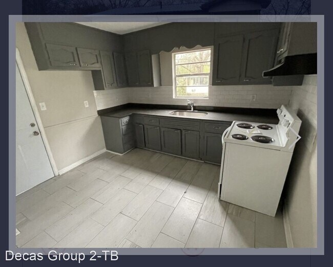Building Photo - 3 br, 2 bath House - 5221 Jefferson St.