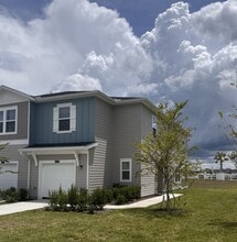 Building Photo - 4923 SW 81st Ln