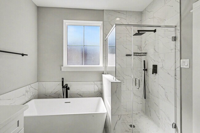Foto del edificio - 825 Woodcrest Dr