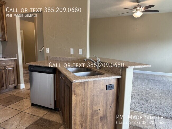 Foto del edificio - 1282 Baycrest Dr