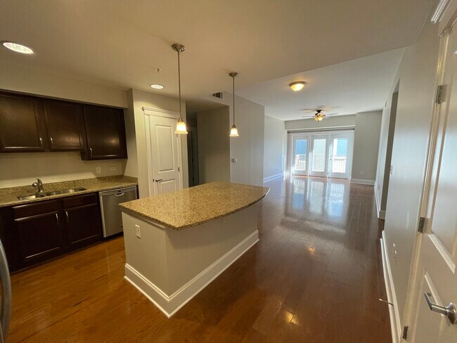 Foto del edificio - 222 Glenwood Ave