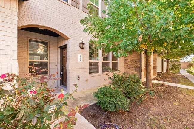Foto del edificio - Captivating 2 Bedroom, 2.5 Bath Condo in Brushy Creek Community