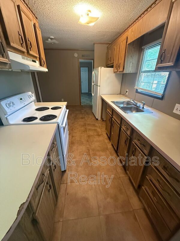 Foto del edificio - 1577 Beech Tree Ct