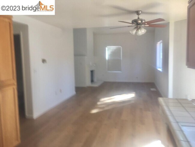 Building Photo - 2112 Carpinteria Dr