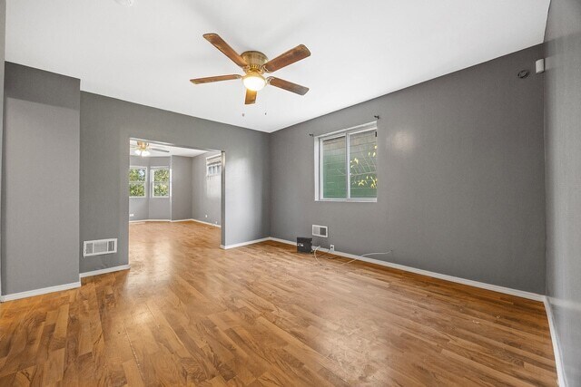 Foto del edificio - 6812 S Lafayette Ave